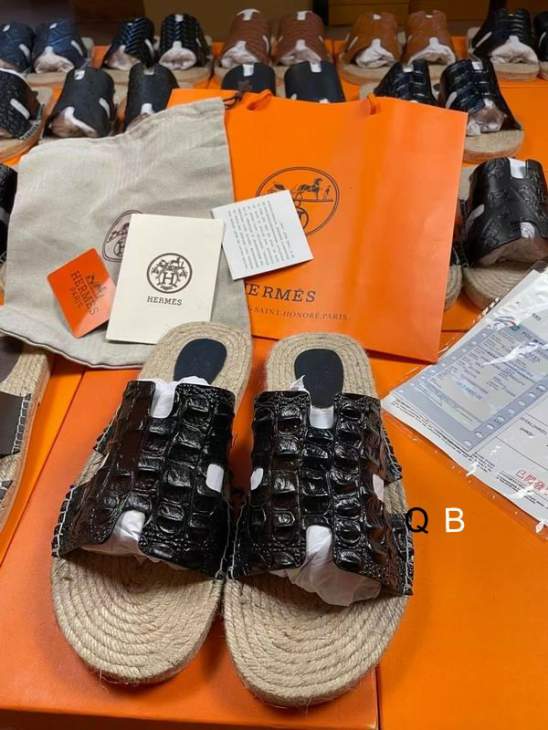 Picture of Hermes Slippers _SKUHERMESsz38-44BS01011601